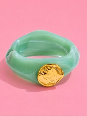 Jade Green Modern Gold Hammered Bangle Bracelet